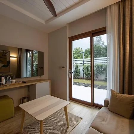 Baleze Boutique - Adults Only